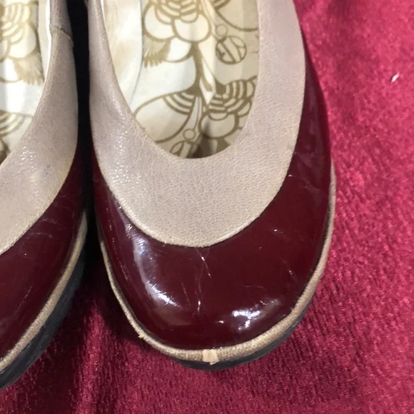 Fly shoes size 8 - Picture 3 of 4